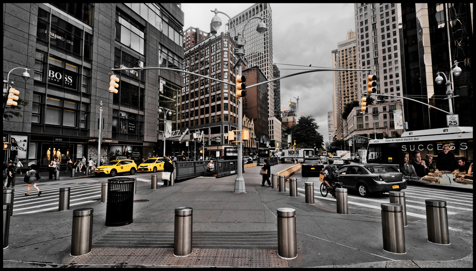 Between BOSS and SUCCESS - ID 010394