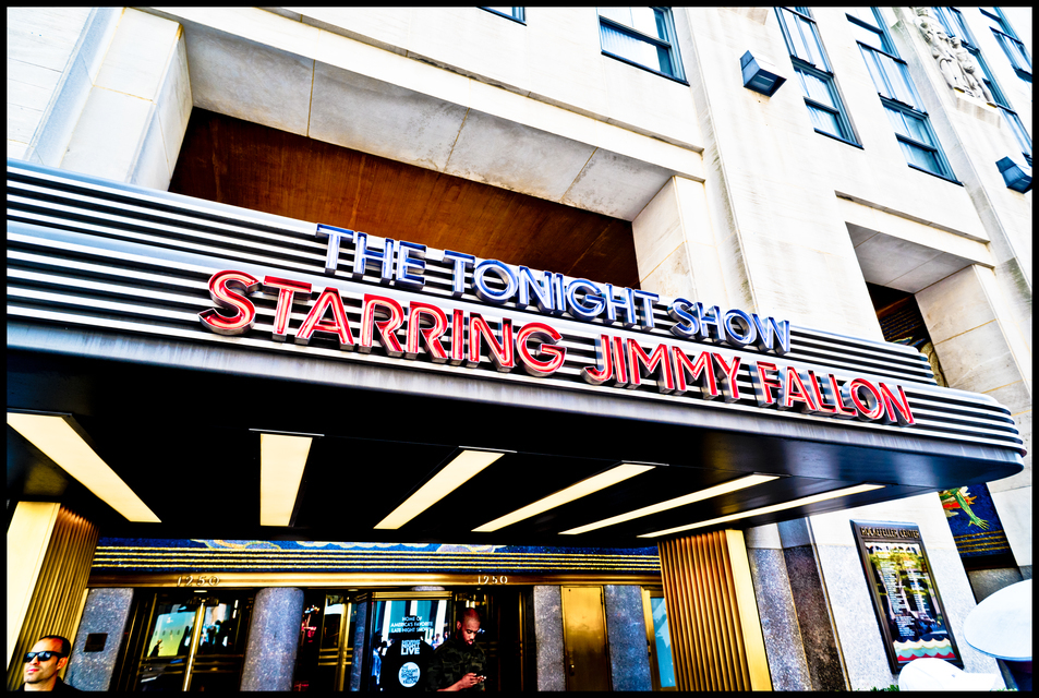 THE TONIGHT SHOW - ID 010540