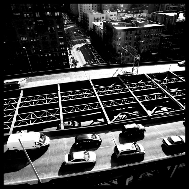 On the Roosevelt Island Tramway IV - ID 010612