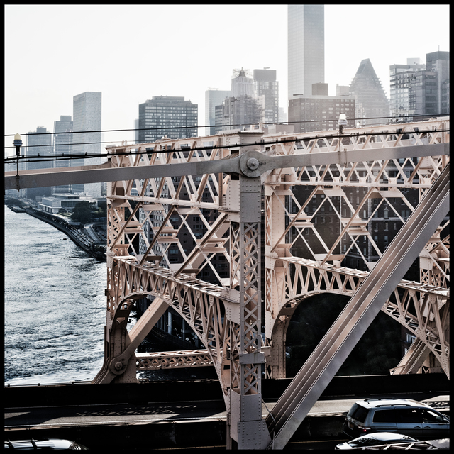 On the Roosevelt Island Tramway XIV - ID 010630