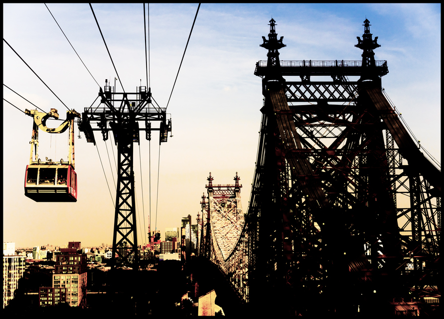 On the Roosevelt Island Tramway XVII - ID 010634