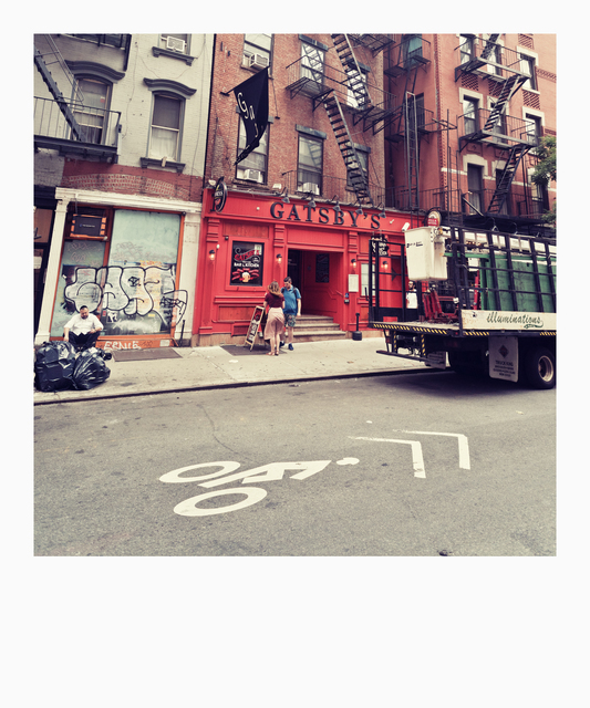 GATSBY'S I - ID 010744