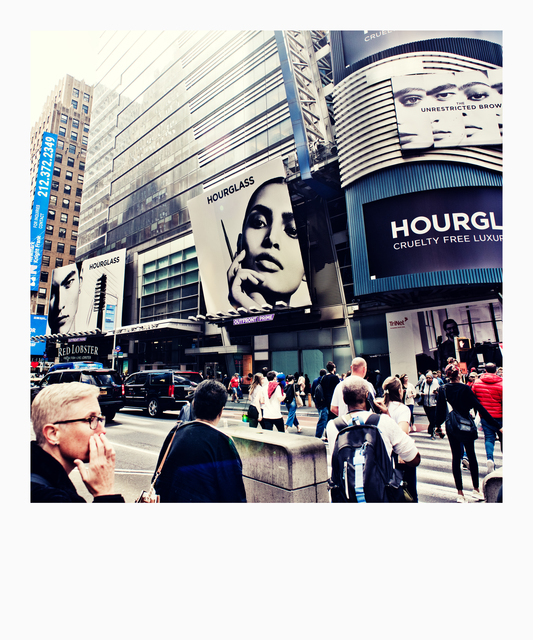 HOURGLASS UNRESTRICTED BROW II - ID 010805