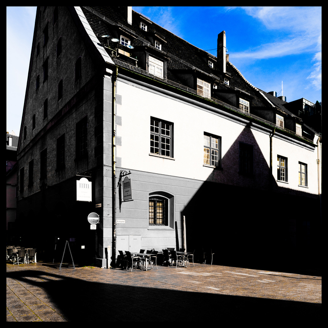 Shadow Cuts I - ID 010907