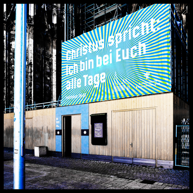 Minster Temporary Entrance With Jesus - ID 010915