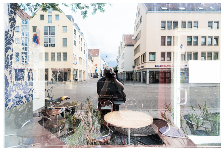 In Mirror - ID 011126