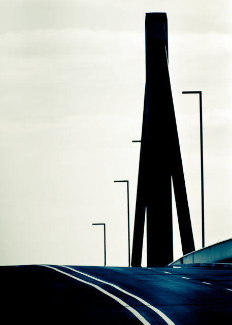 Pylon and Lamps I - ID 011157