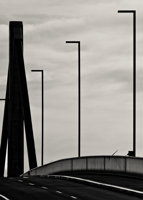 Pylon and Lamps II - ID 011158