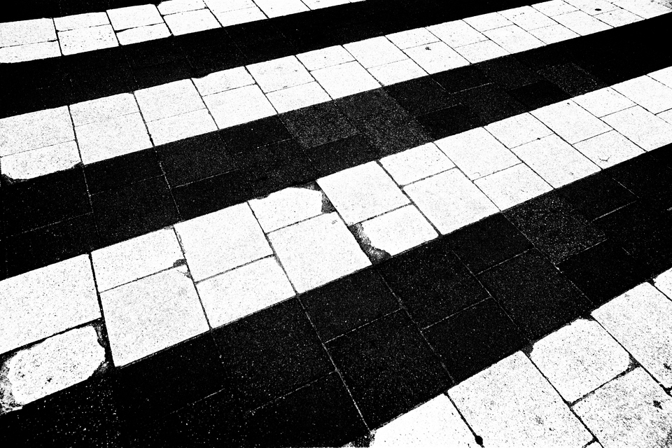 White Bars - ID 011250