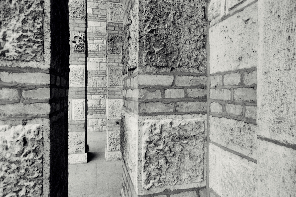 Stone Front - ID 011282