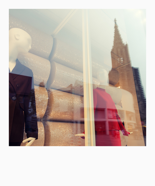 Minster in Store Window - ID 011314