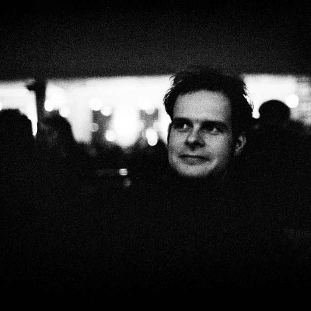 Listening IV - ID 011512