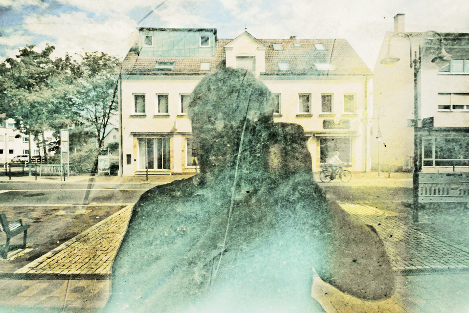 Closed Shop Mirror - ID 011568