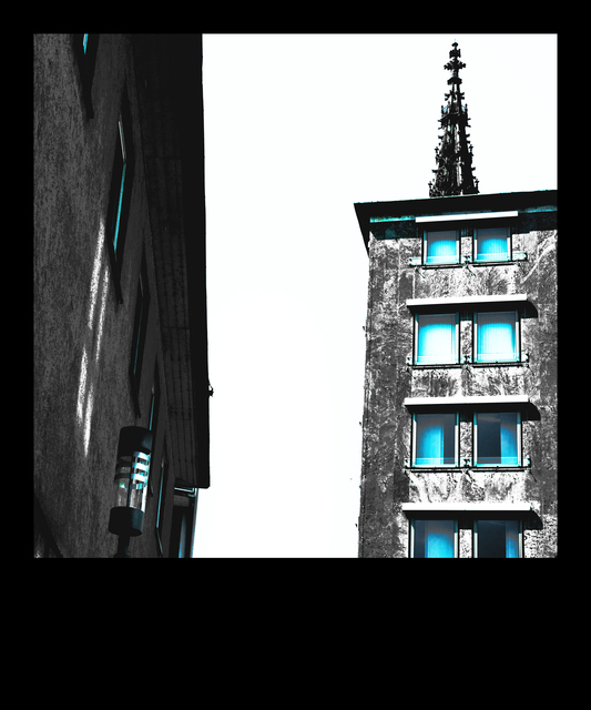 Cyan Window III - ID 011613