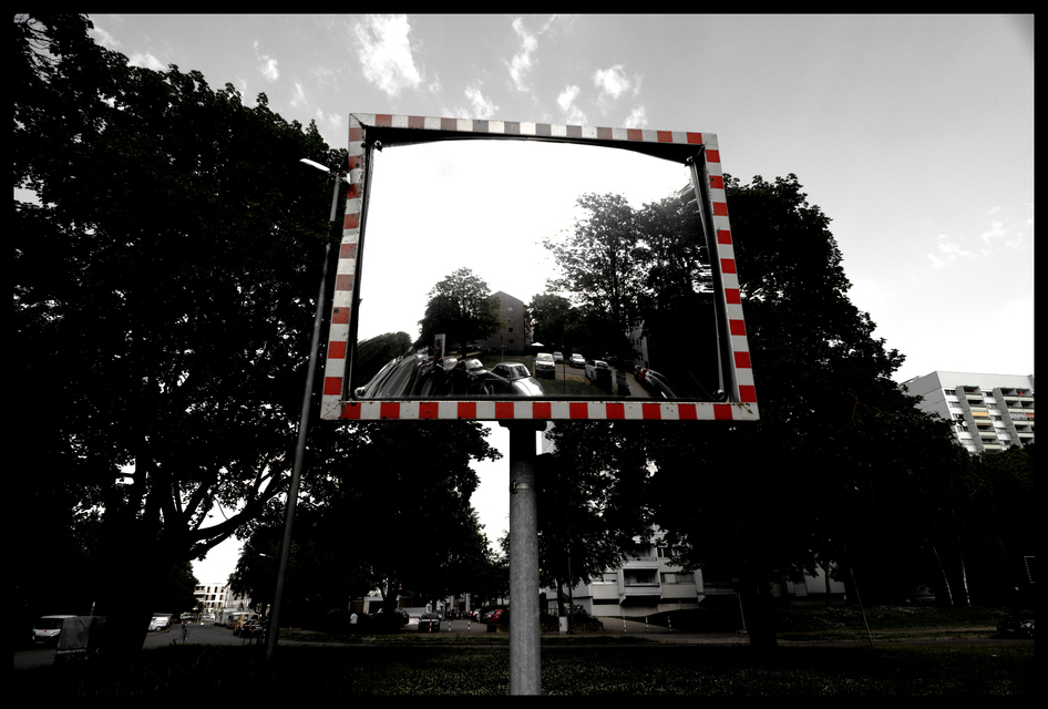 Framed Mirror - ID 011637