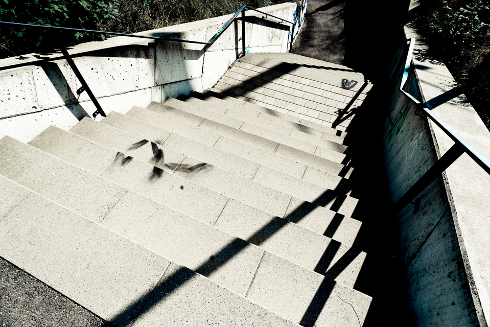 Stairs Down - ID 011664