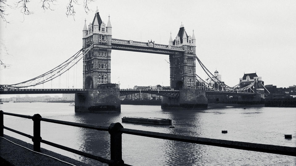 Tower Bridge - ID 011704