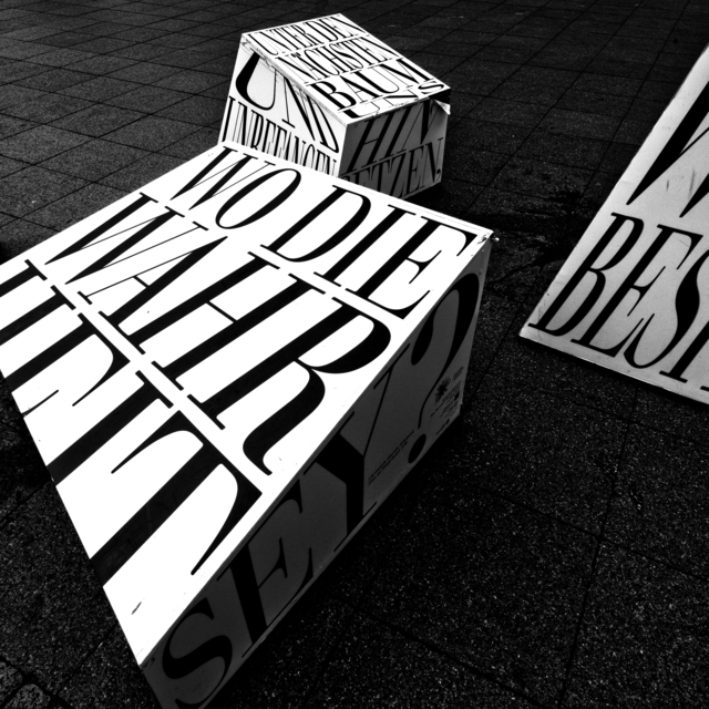 Words IV - ID 011772