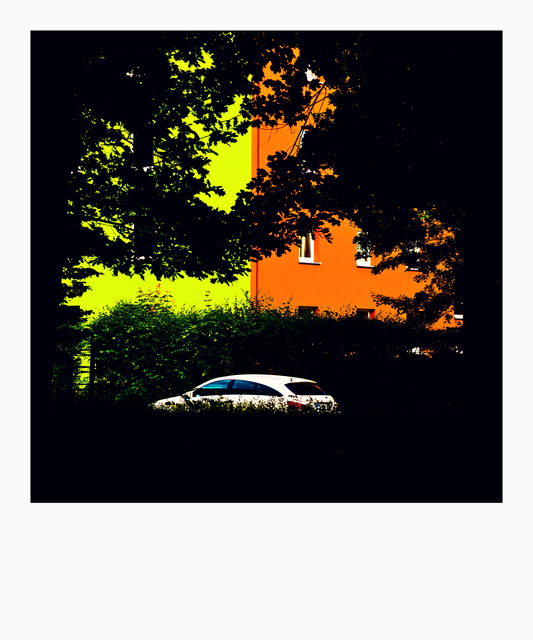 Behind the Park - ID 011821