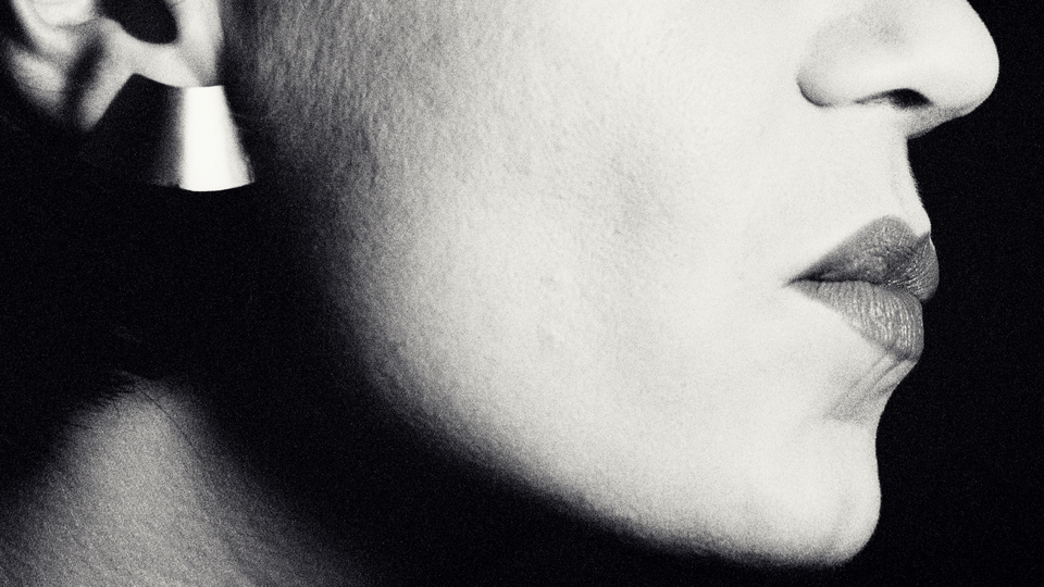 After the Lipstick - ID 012056