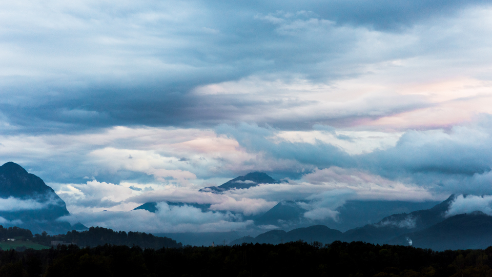 Stack of Clouds - ID 012123