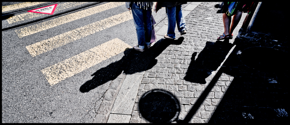 Zurich Shadow Play II - ID 012268