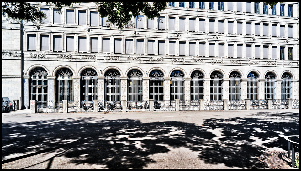 Bahnhofstrasse XVI - ID 012382