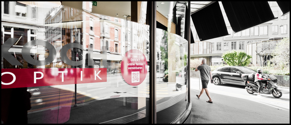 Reflective Curve I - ID 012453