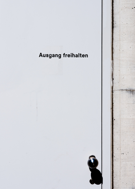 Ausgang freihalten - ID 012477