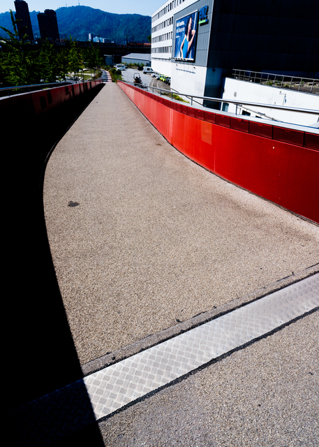 Ramp from Bridge - ID 012501