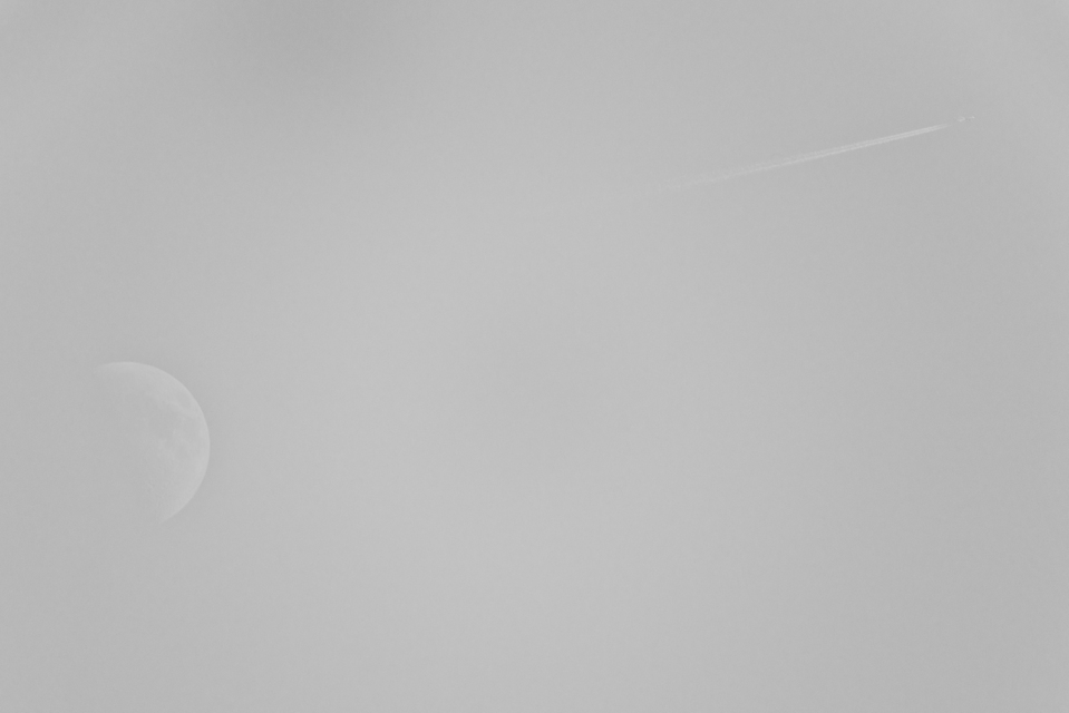 Moon Plane - ID 012670