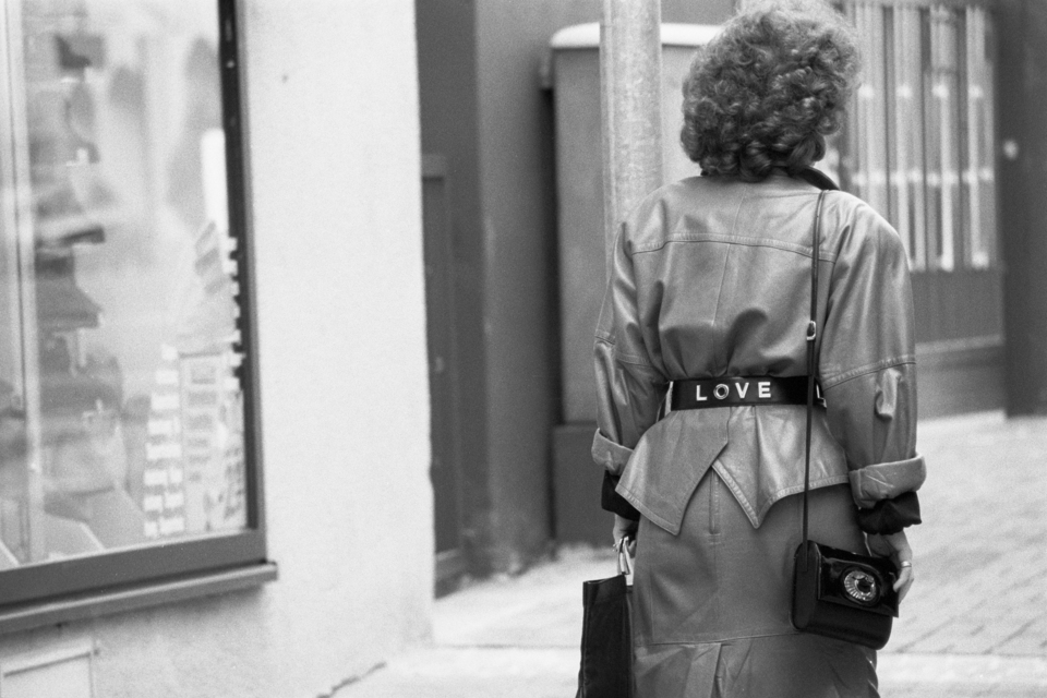 LOVE Ribbon - ID 012918