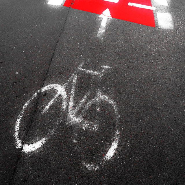 Bikes go North - ID 012953