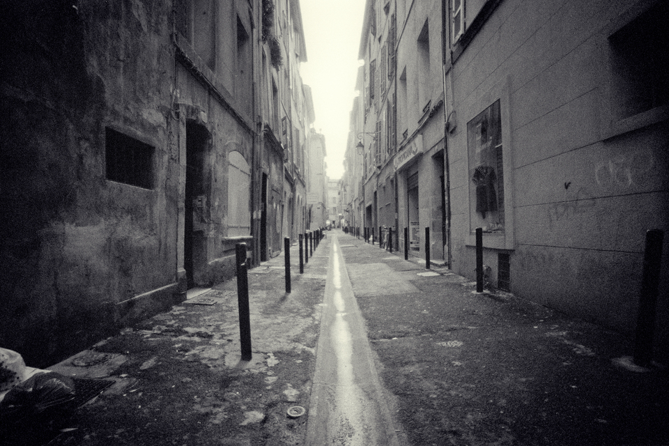 Street in Arles - ID 013027