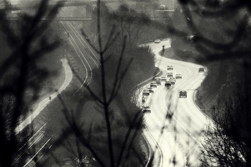 Double S Street and Train Tracks - ID 013194