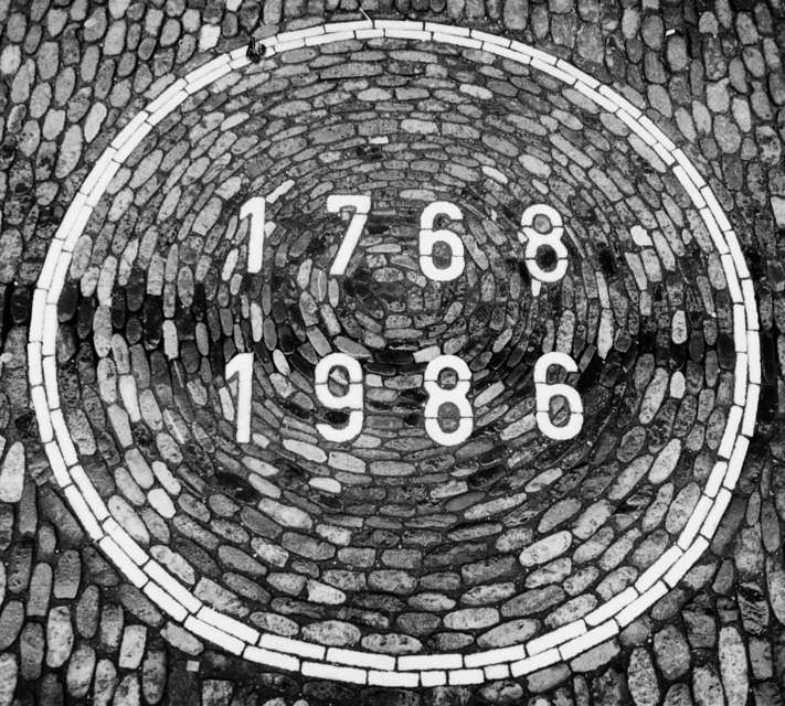 1768 1986 - ID 013208