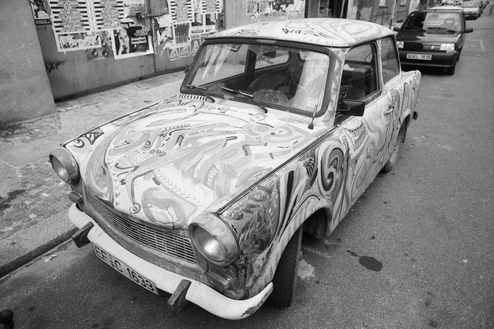 East Berlin Car III - ID 013230