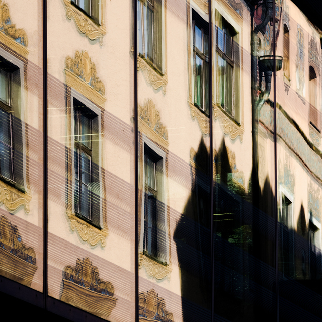 Town Hall in Mirror I - ID 013275