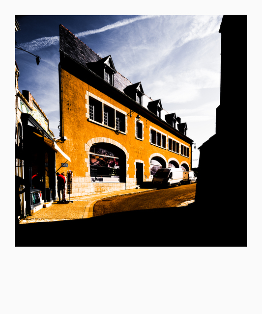 Orange House - ID 013373