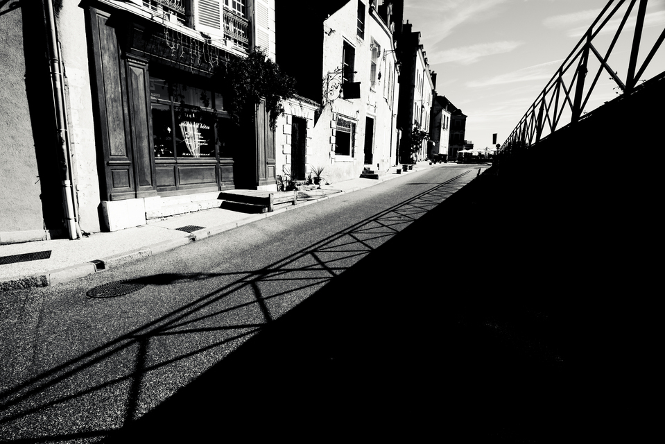 Railing X Shadows I - ID 013374