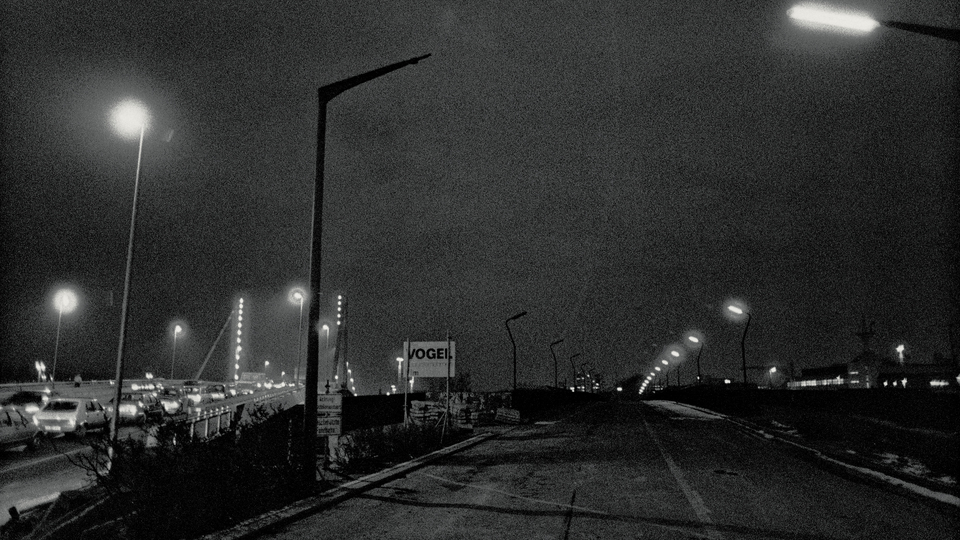 New and Old Bridge - ID 013431