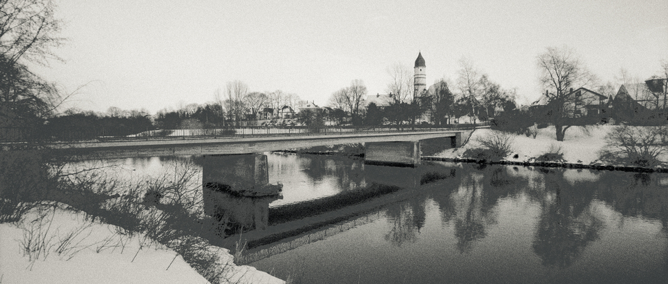 Suburb Danube Bridge - ID 013581