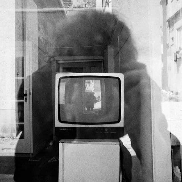 LIVE ON TV I - ID 013625