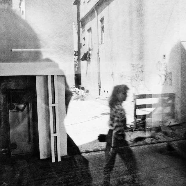 LIVE NOT ON TV - ID 013627