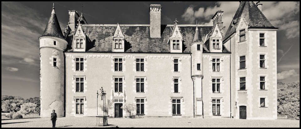 Castle Yard - ID 013808