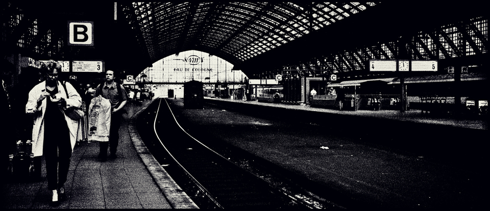 Cologne Main Station 4711 - ID 013856