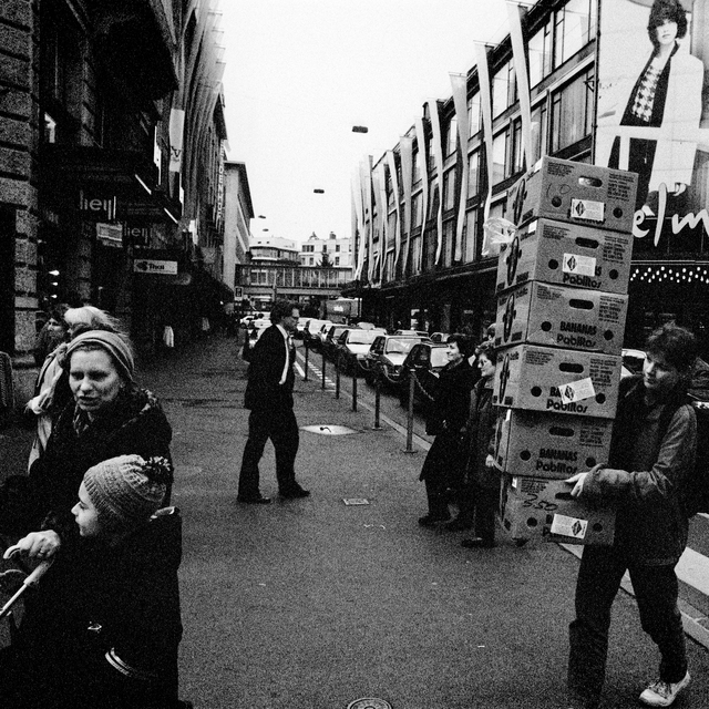 Jelemoli and Banana Box Stack - ID 013863