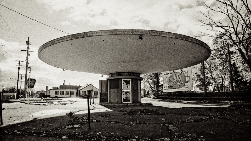Mushroom Building - ID 014284