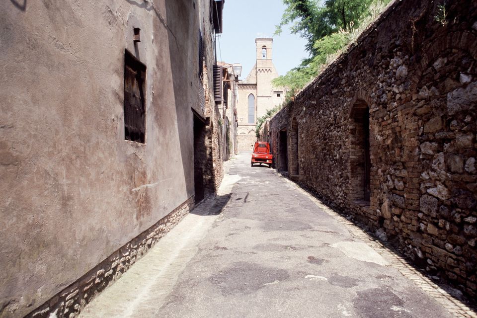 Italian Small Road - ID 015114